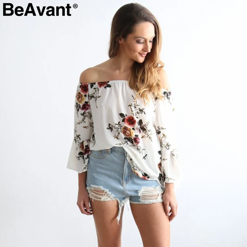 Женская шифоновая блузка с открытыми плечами BeAvant белая Повседневная Блузка