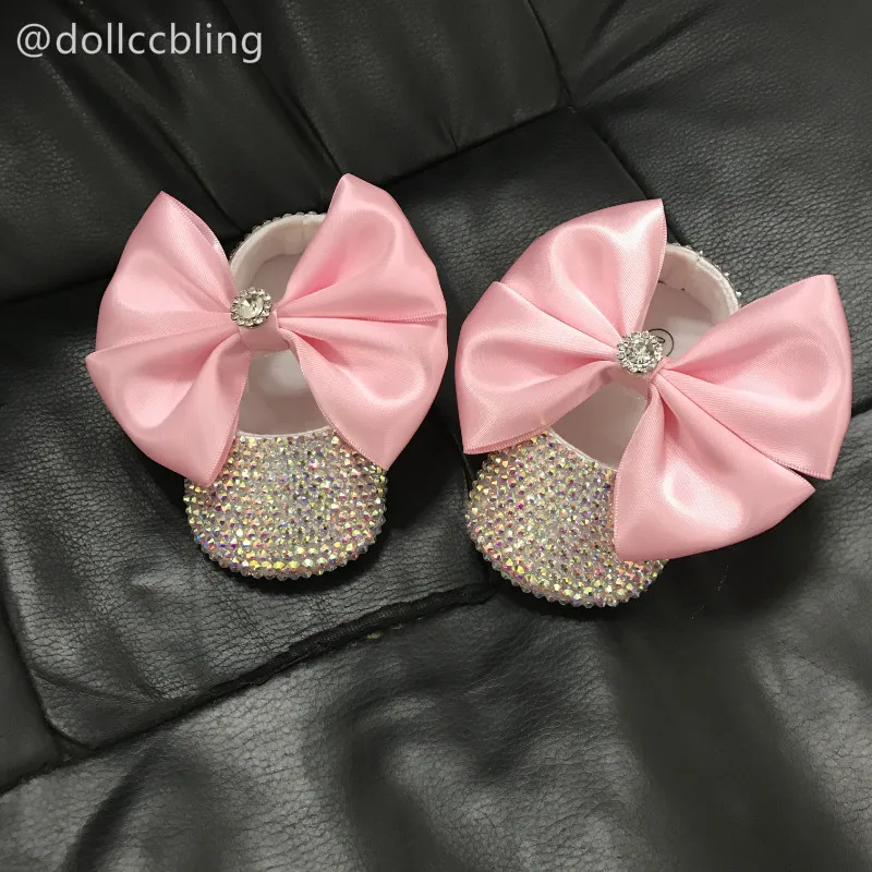 Dollbling; обувь для маленьких девочек; инкрустированные стразы; эластичная лента; детская обувь на крестины; удобная подошва; детская обувь; Zapatos Bautizo Bebe - Цвет: Розовый