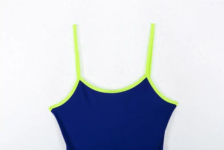 Летний женский комбинезон с контрастными бретельками | Женская одежда