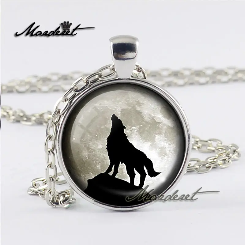 Marderet Animal Dome Glass Necklace Handmade Jewelry Wolf Art Round Pendant Retro on - Животный ошейник из стекла в виде огромного купола с ручной работой, волчьим искусством и круглым винтажным подвеском.