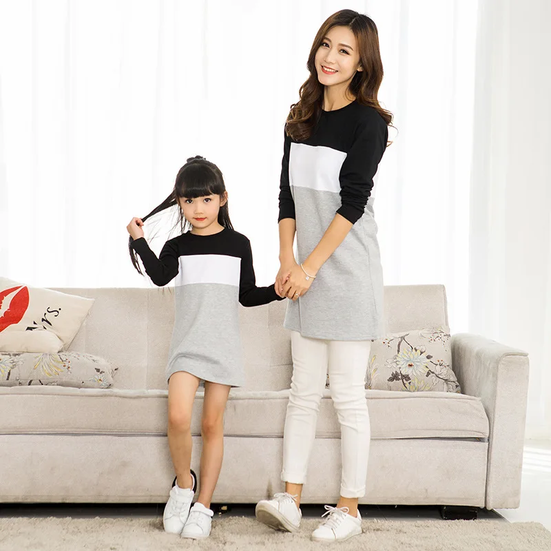 

Family Look Mother Daughter Dress 2019 Family Clothing Father Son T-Shirt Cotton Patchwork Striped Family Matching Outfits