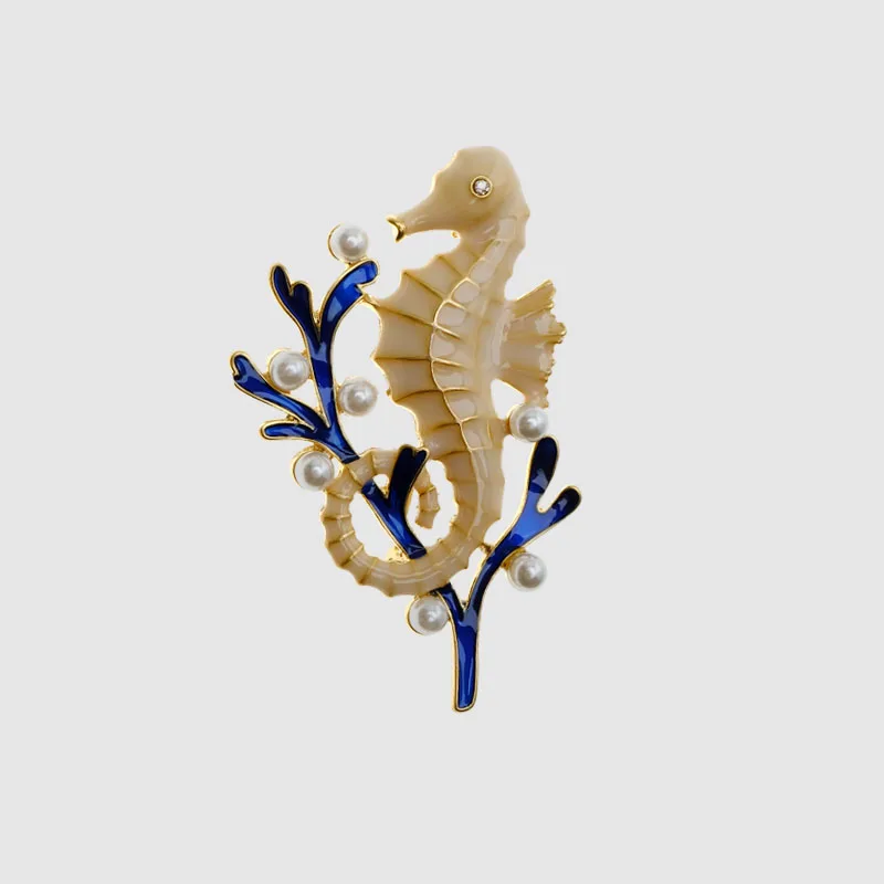 Amorita boutique The white dragon horse stands on the seaweed Brooches