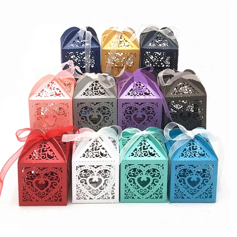 

10/50/100pcs Love Heart Laser Cut Hollow Carriage Favor Gifts Candy Box With Ribbon Baby Shower Birthday Wedding Party Supplies