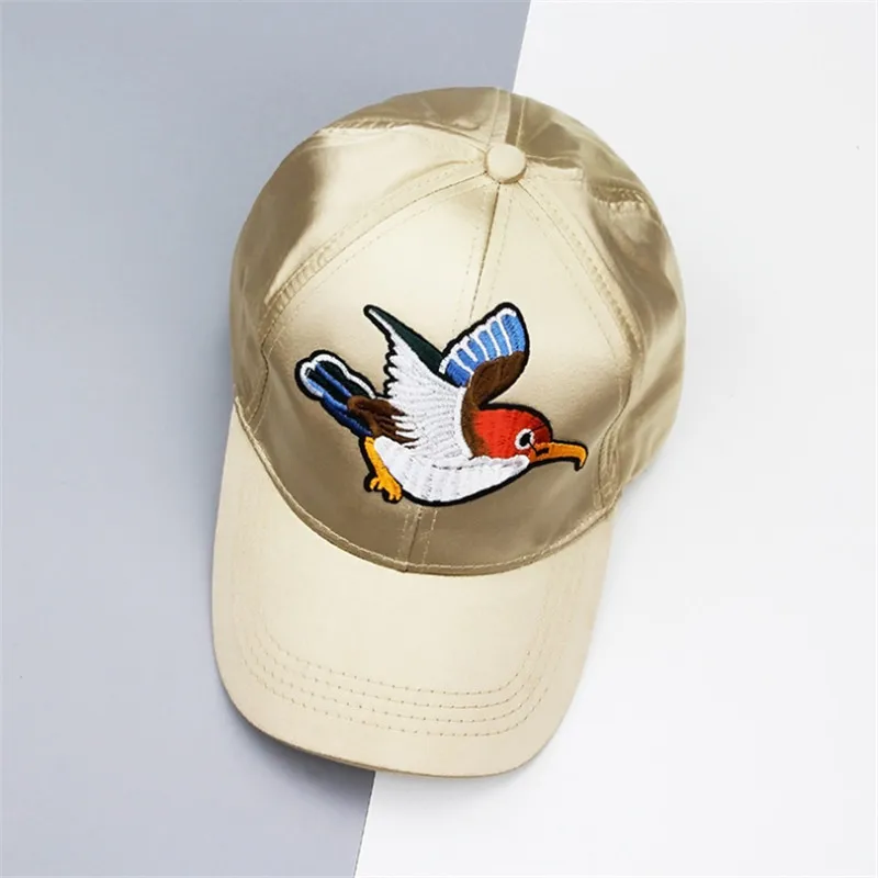 Модные бейсбольные кепки Snapback для женщин и мужчин с вышивкой в виде птицы