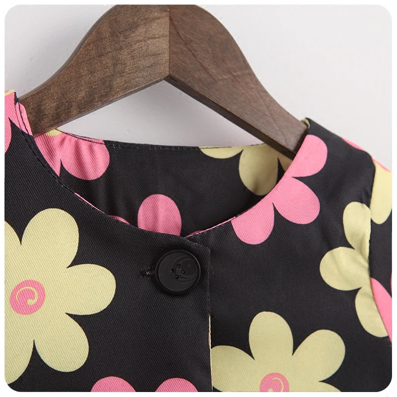 С цветочным принтом куртка для девочек Новинка весны/Осеннее Детское пальто