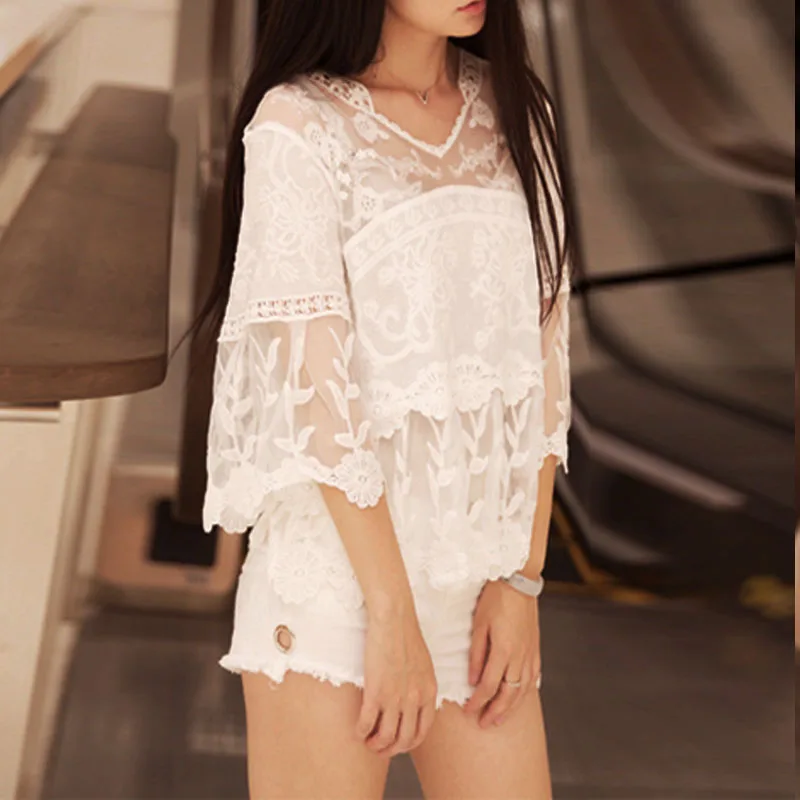 Женская кружевная блузка белая с цветочным принтом 30 шт. | одежда