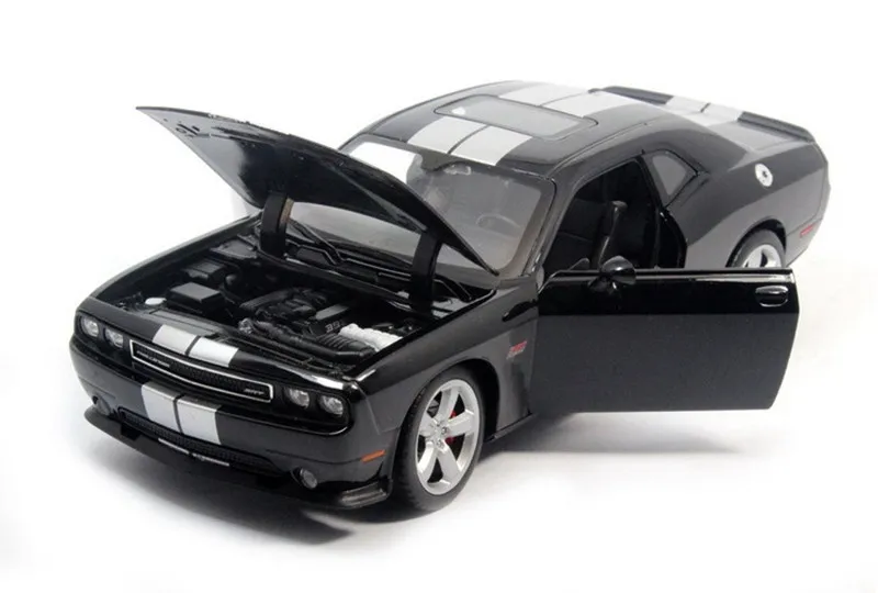 Автомобиль из сплава 1:24 модель автомобиля dodge challenger с высокой симуляцией