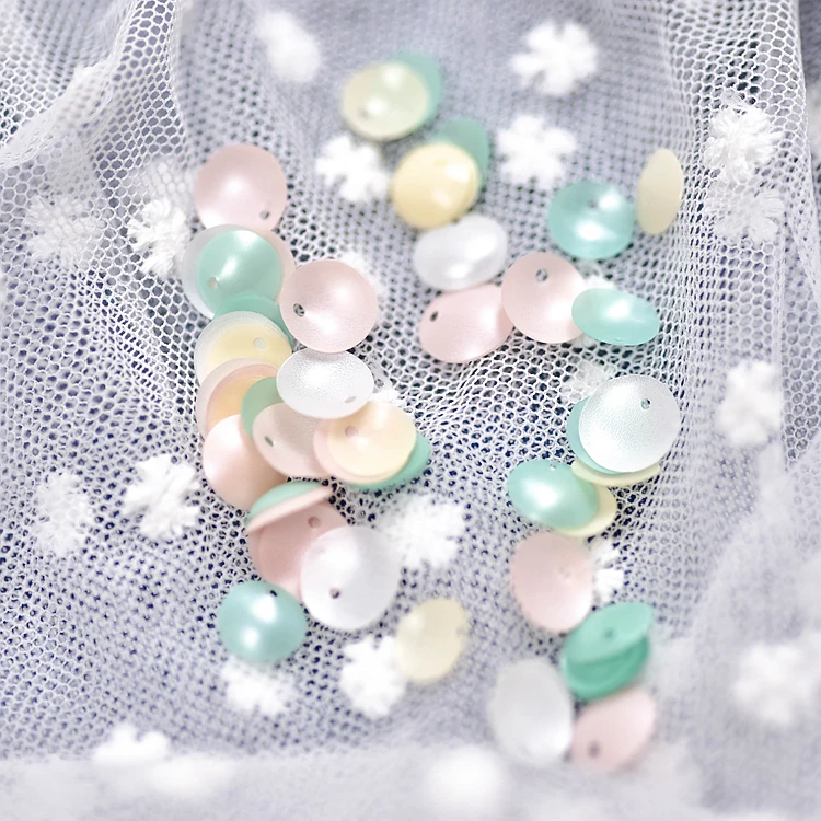 

Small bowl shape sequins 450pcs handmade DIY accessories sewing three-dimensional petals snowflakes round style matt color 10G