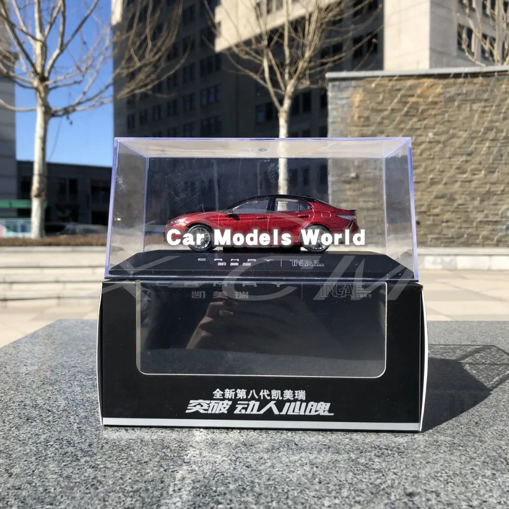 Модель литая автомобиля для всех новых Camry Sport 1:43 (красный) + небольшой