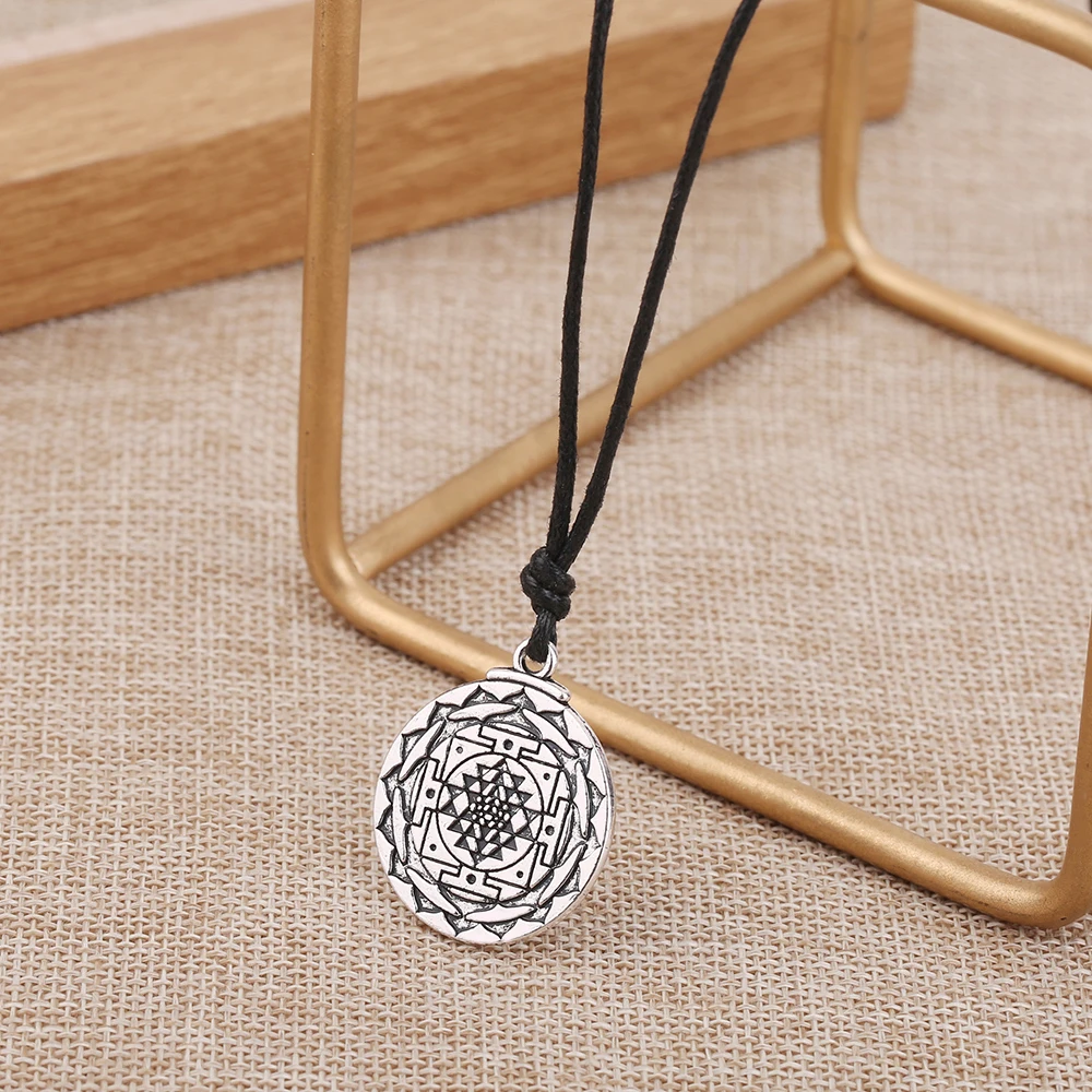 Моя Форма Йога кулон ожерелье Sri Yantra для роста и исцеляющий амулет богатство богиня талисман Тантрический Hindi мужской кожаный шнур