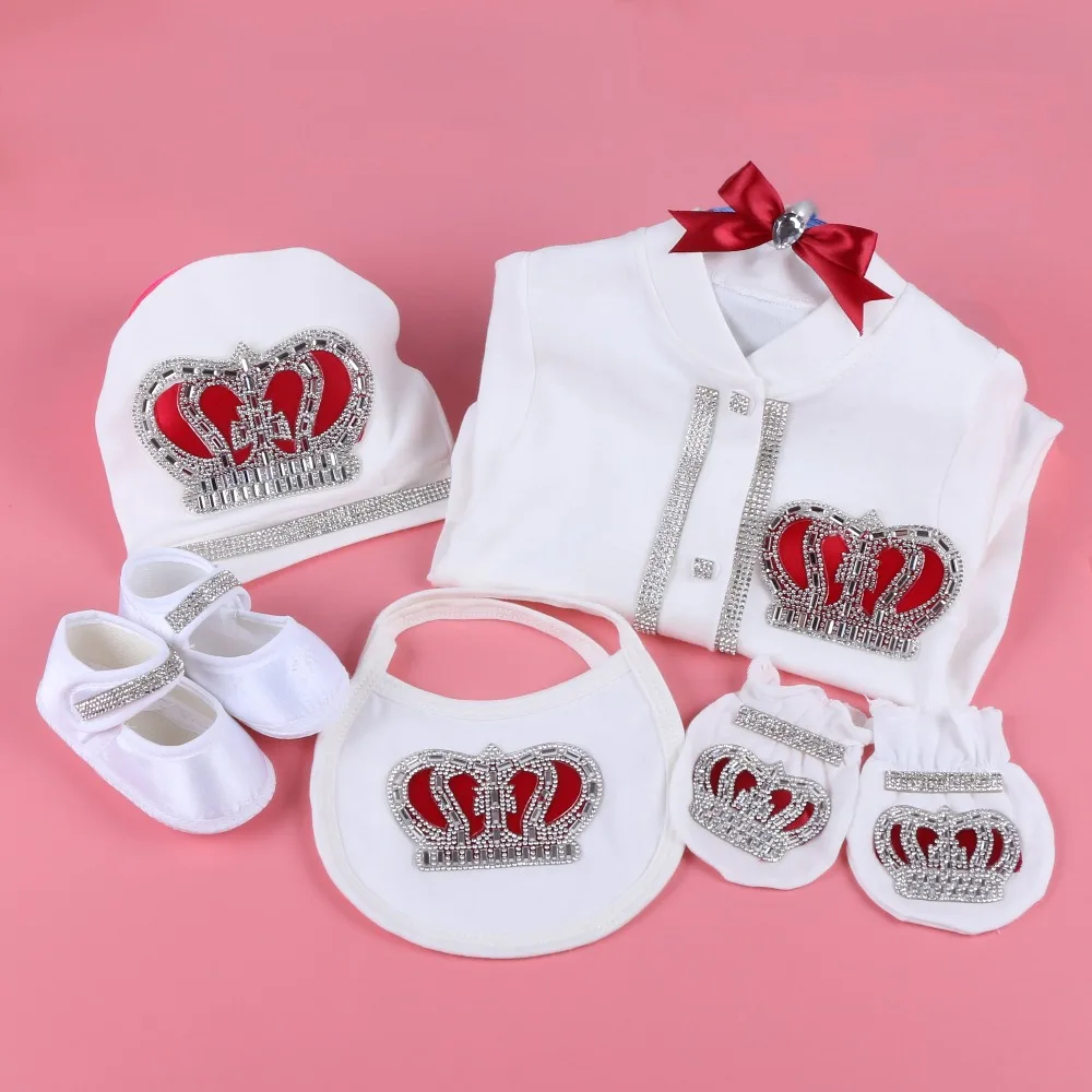 

Hot Fix Crown Iron On Patches Clear White Crystal Rhinestone Footies Bodysuits Patches for 0-3 Month Newborn Baby Clothing Set
