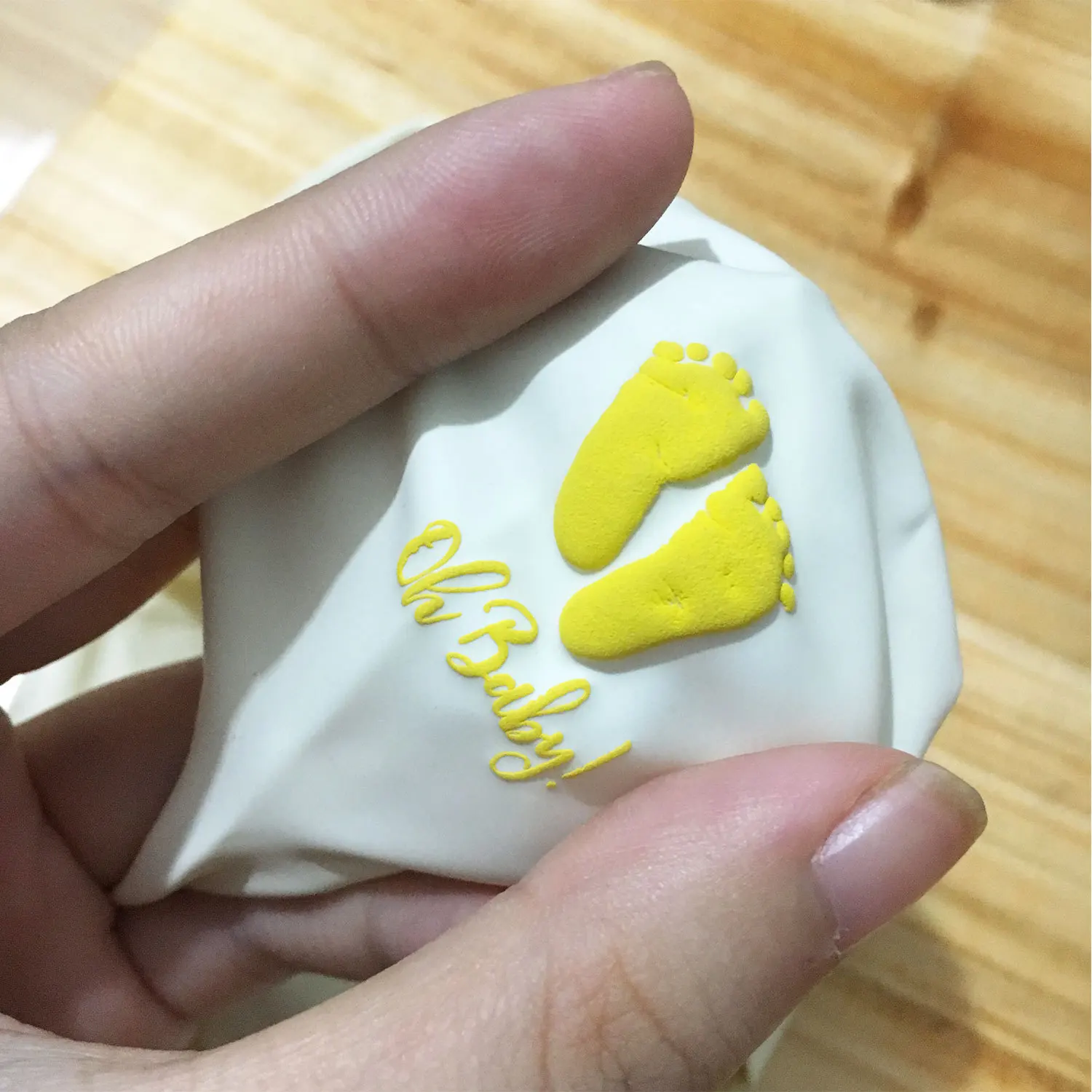 

10pcs White Latex Balloons Gold Baby Foot Ballons Boy Girl 1st Newborn Birthday Decorations Helium Ball Wedding Party Supplies