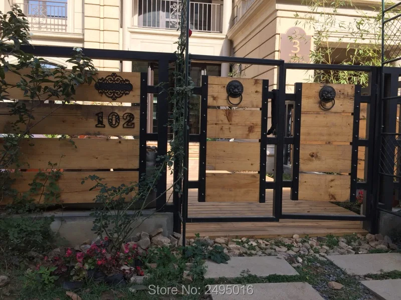 Чугунные таблички с надписями во Французском деревенском коттедже настенные