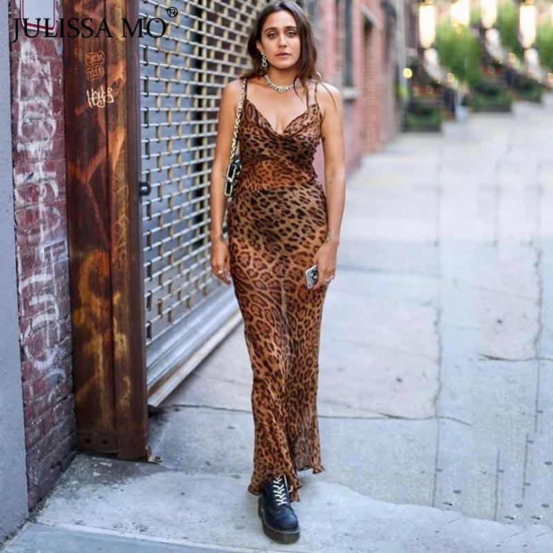 Женское шифоновое платье JULISSA MO на бретельках с леопардовым рисунком летнее