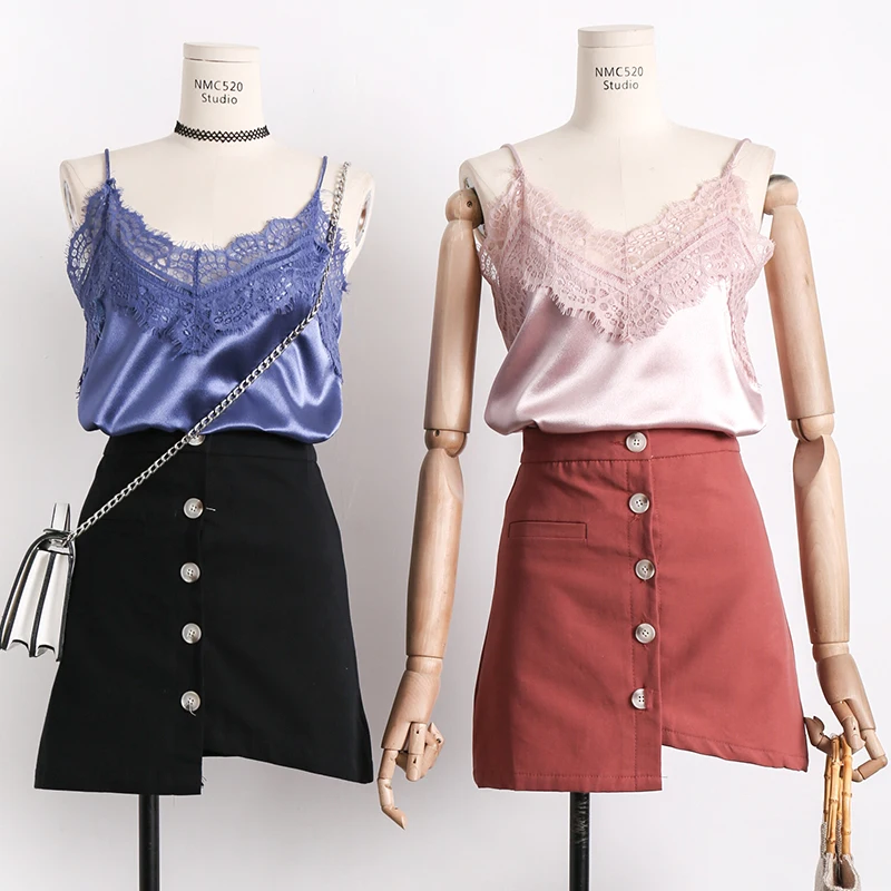 Женский кружевной топ ALPHALMODA блестящий на бретельках с V образным вырезом лето