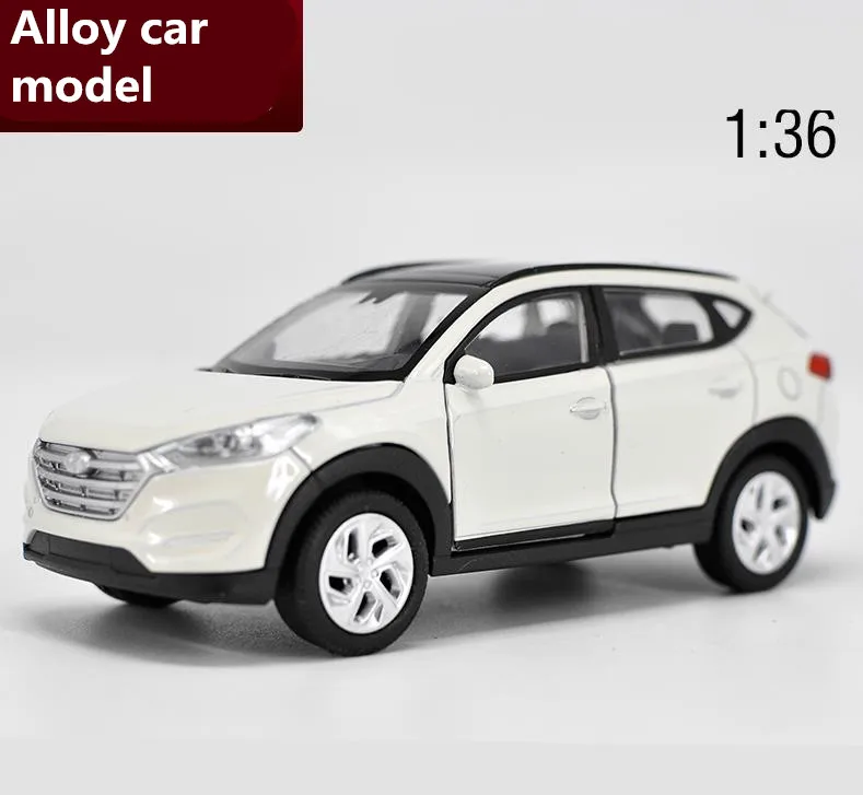 Металлические модельные игрушки имитирующие Hyundai Tucson металлические коллекция