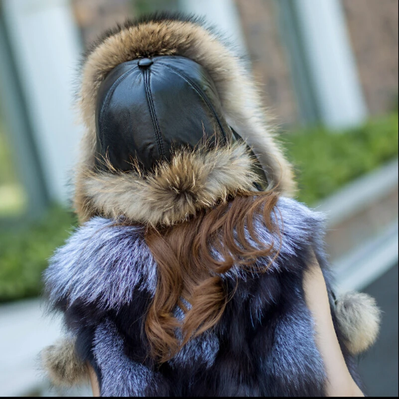 Новинка 2018 стильные женские шапки из меха енота с кожаными топами ушанки бомберы