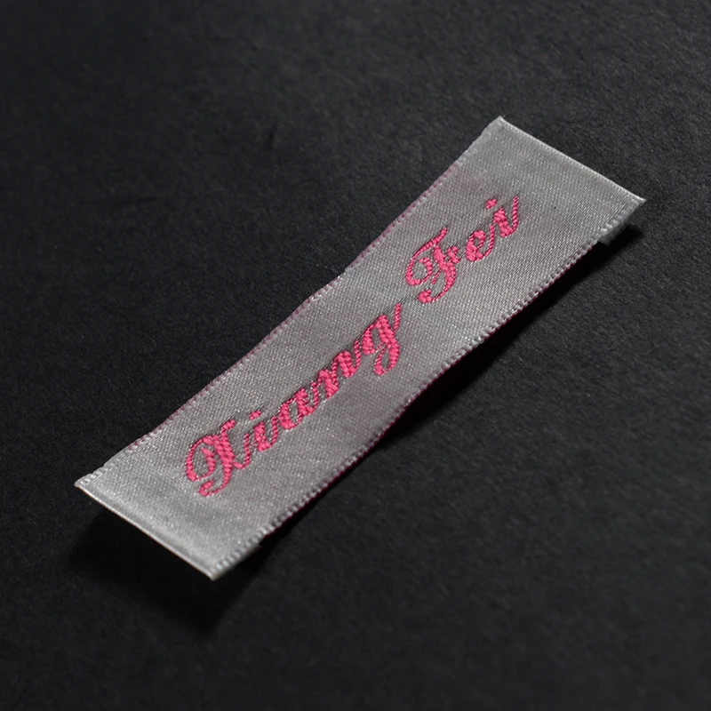

customized design big fashion brand name woven label embreoidery label