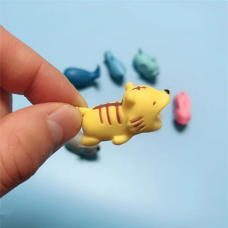 1 Pcs Cable Bites Protector for Iphone Winder Phone Holder Accessory Chompers Rabbit Dog Cat Animal Doll Model Funny Toys | Игрушки и