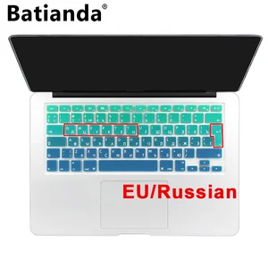 Силиконовая крышка клавиатуры с градиентом русского алфавита для MacBook Air 13 