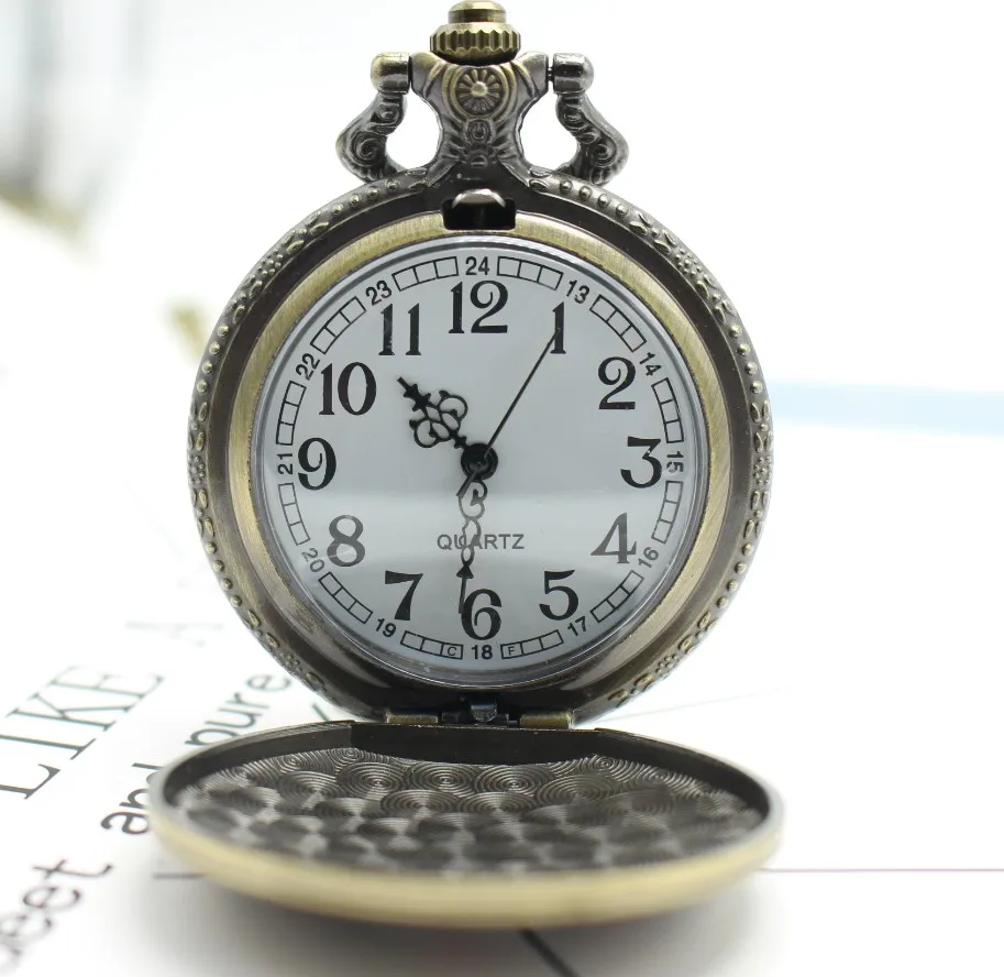 

RUSSIA MOSCOW Soviet Souvenir Men POCKET WATCH QUARTZ STEAMPUNK WITH CHAIN Open-faced Cover Army Style Pendant Gift