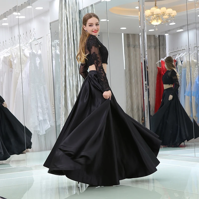 Платье подружки невесты черное ТРАПЕЦИЕВИДНОЕ с длинным рукавом и кружевной