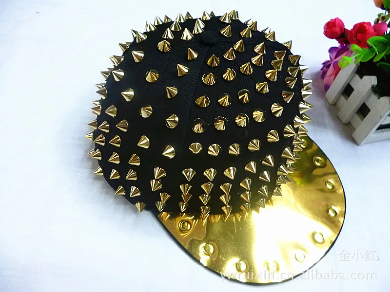 Бейсболка с заклепками золотая заклепка в стиле панк-рок и хип-хоп модная