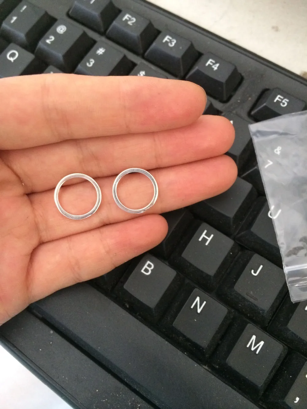 Минимализм на 100% реальный. Женские серебряные украшения круглые геометрические