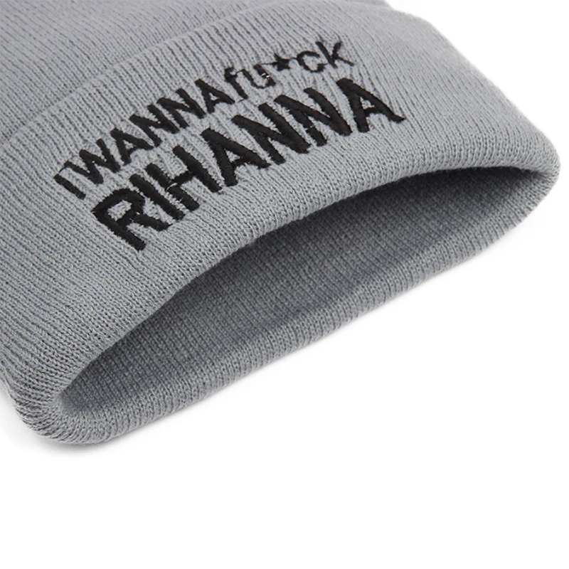 Зимняя женская шапочка с вышивкой Rihanna Hat брендовая Повседневная вязаная шапка 2018