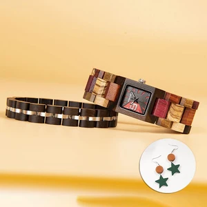 Набор из деревянных кварцевых часов и браслета, в деревянной коробке