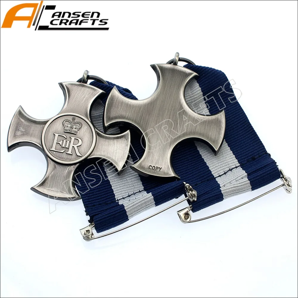 Превосходный британский военный медаль сервисного Креста EIIR emblem emblem military