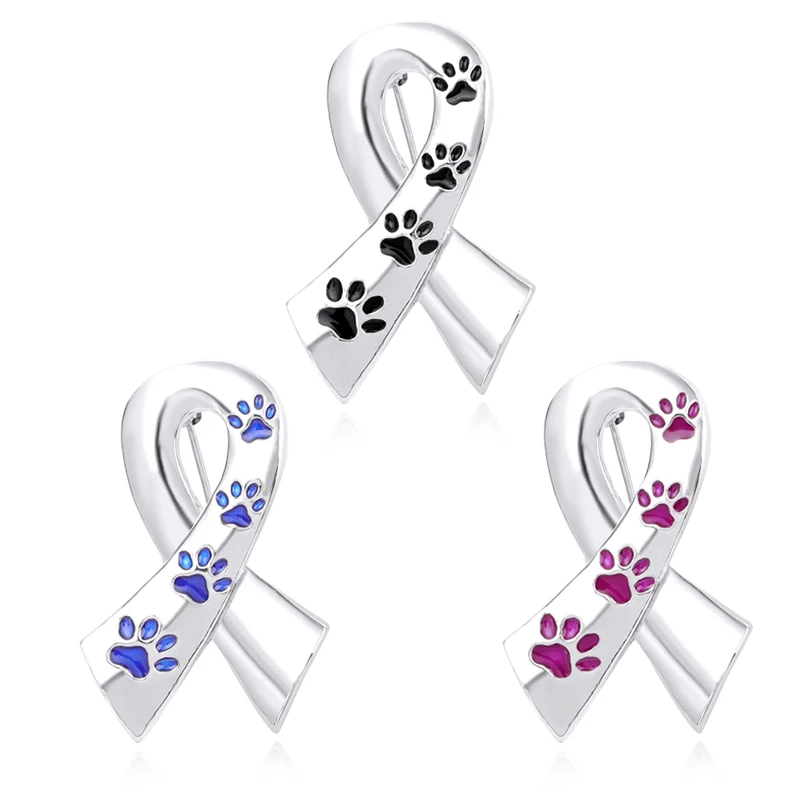 Эмалированная брошь с изображением кошек и собак черного синего цвета |