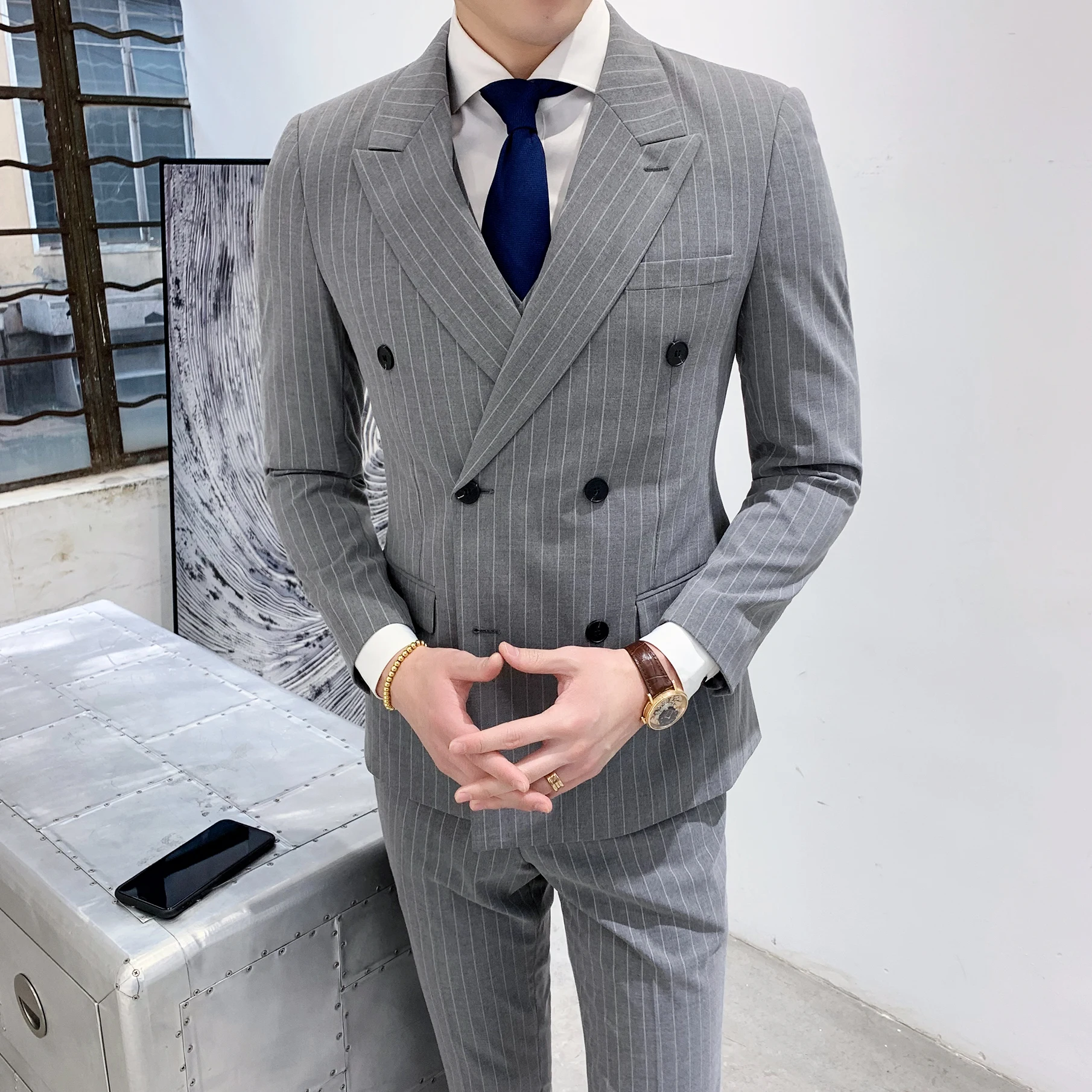 двубортный костюм мужской в полоску. двубортный костюм в полоску. двубортный костюм мужской в полоску. двубортный костюм в полоску. двубортный костюм donatto синий.