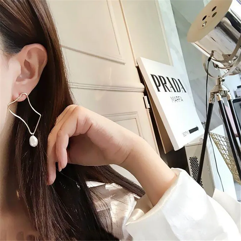 Женские асимметричные серьги MENGJIQIAO новые модные металлические неправильной