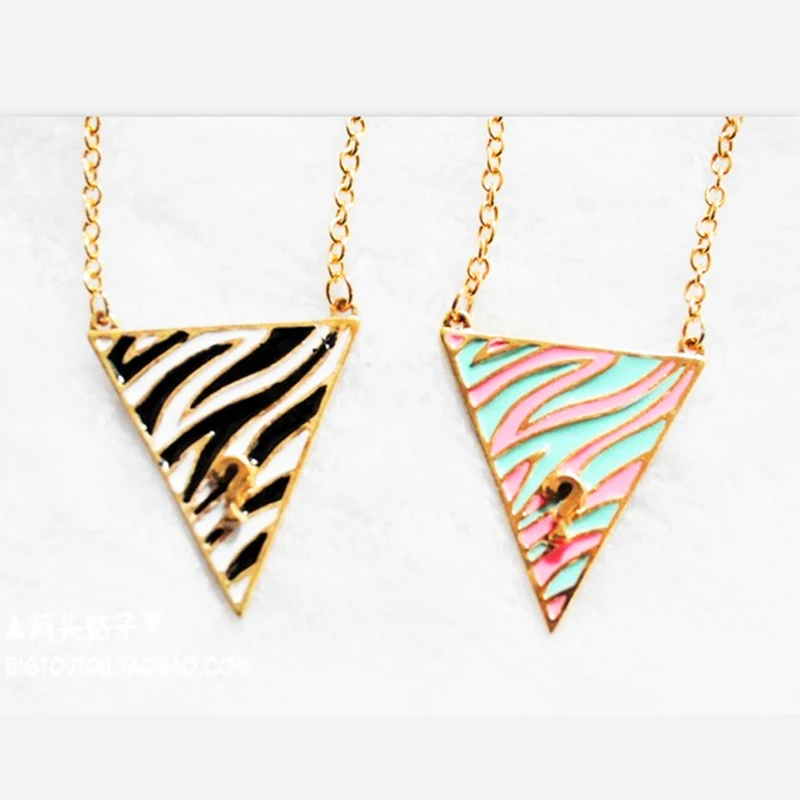 Модные стильные длинные ожерелья-подвески в виде треугольника с полосками дикой