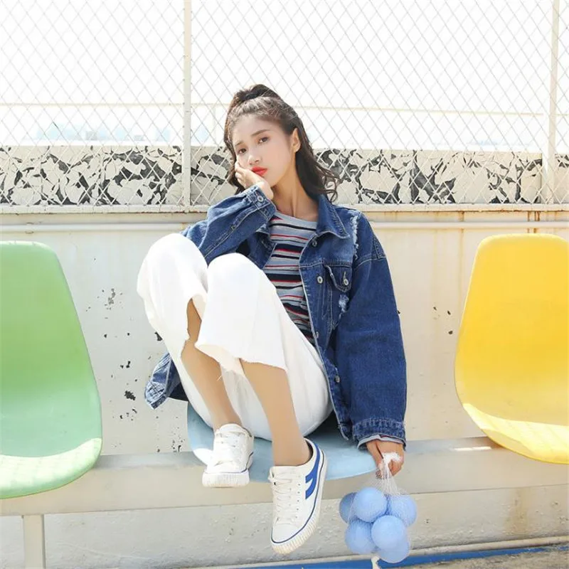 Фото Large Size S-5XL Hole Denim Jacket Coat Women 2019 Spring Autumn Female Loose Casual BF Jeans Student Jaqueta Feminina D709 Женская Large Size S-5XL Hole Denim Jacket Coat Women 2019 Spring Autumn Female Loose Casual BF Jeans Student Jaqueta Feminina D709 Женская