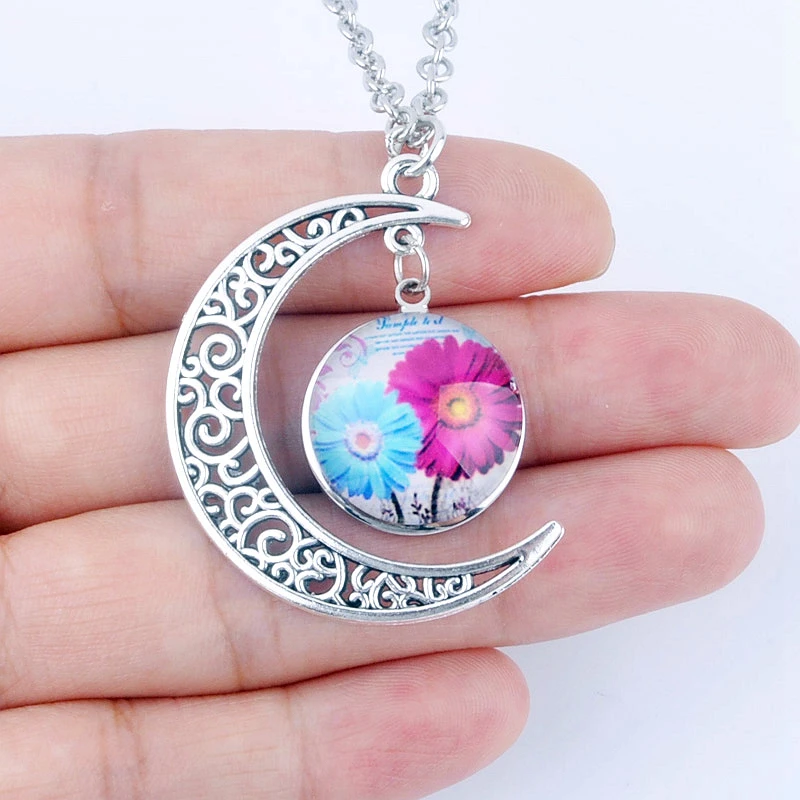 Женское ожерелье с подвеской в виде полумесяца красного и синего цвета |