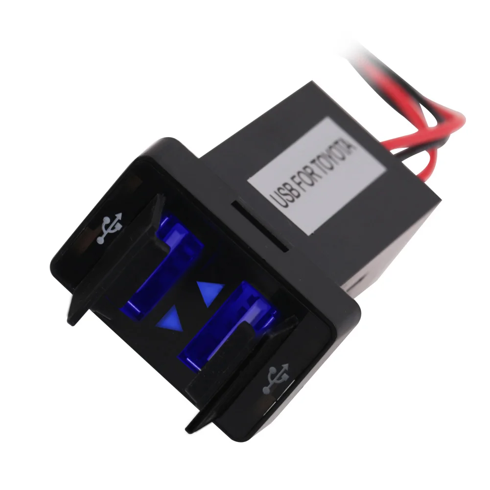 Автомобильное зарядное устройство с двумя USB портами водонепроницаемый адаптер