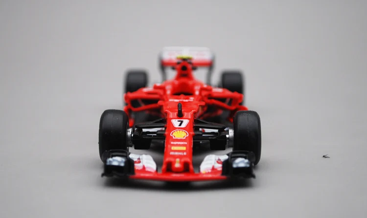 Модель гоночного автомобиля Bimei Gao 1:43 SF70 H F1 модель KIMI 7 Vettel 5 для Ferrari|Статуэтки и