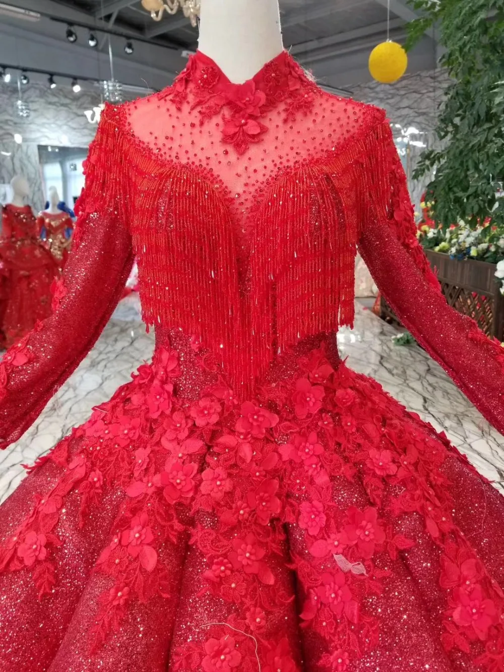 

CloverBridal new luxury tassels flowers pearls crystals glitter 2019 red wedding dress long sleeve ball gown high neck