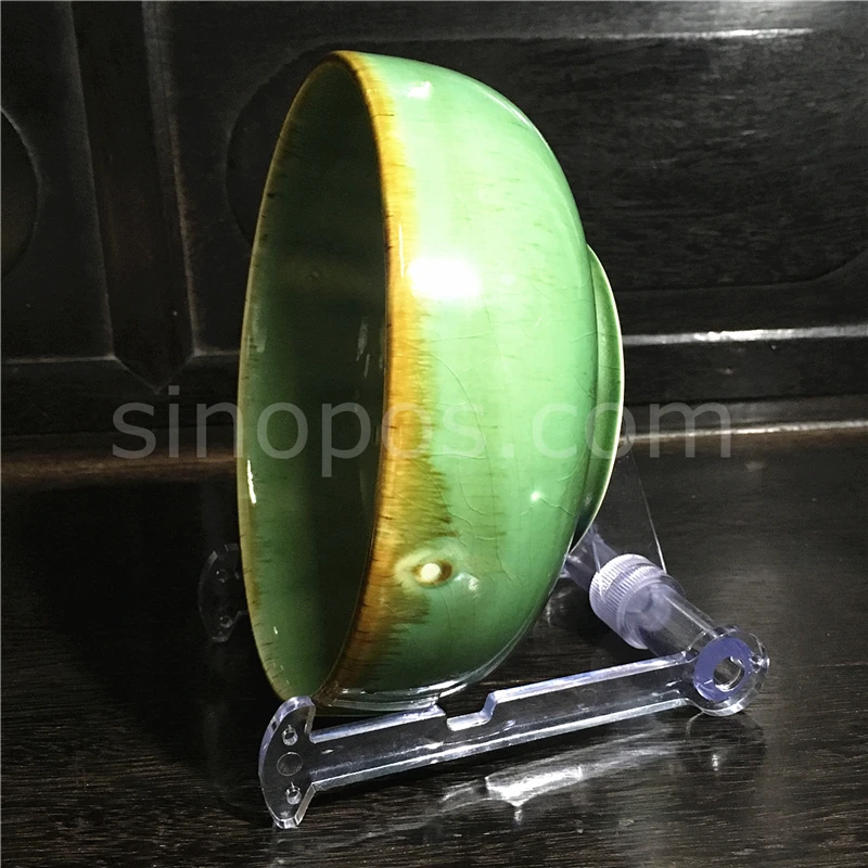 Регулируемая подставка для демонстрации тарелок из прозрачного пластика