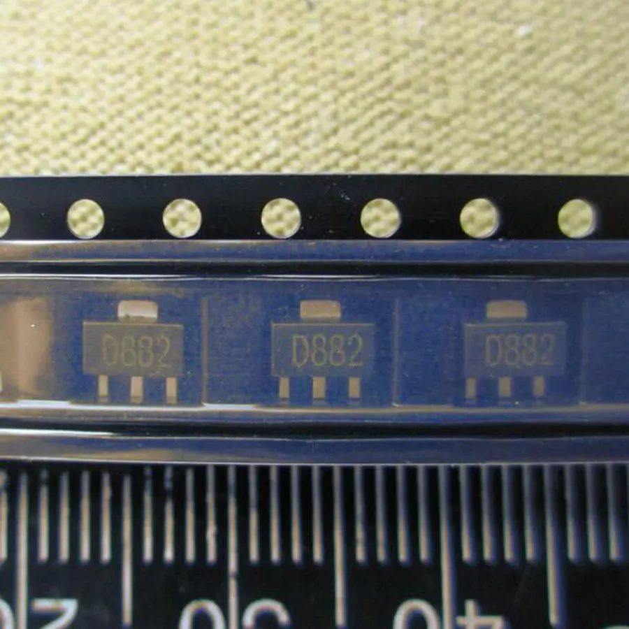SMD транзистор SOT-89 D882 аудио усилитель переключения 30V3A30W NPN 50 ШТ./ЛОТ A024 |