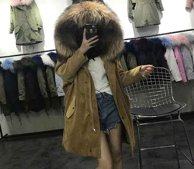 Корейская мода, женское вельветовое пальто с большим капюшоном из натурального меха енота, пуховик, армейский зеленый розовый цвет, большие размеры - Цвет: Khaki