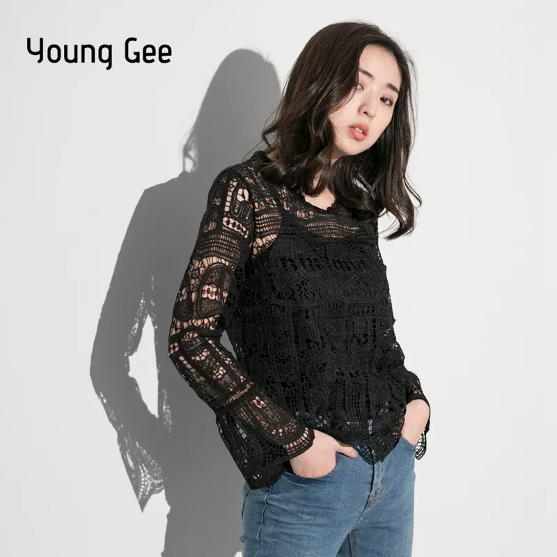 Женская кружевная блузка Young Gee элегантная белая и черная ажурная с цветочным