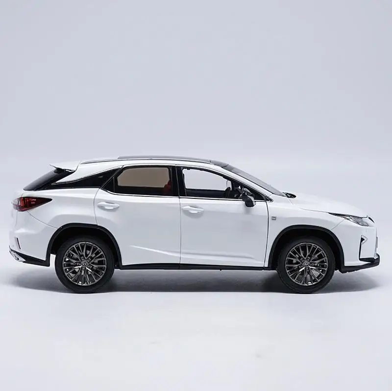 Модель внедорожника LEXUS RX200T модель 1:18 из передового сплава литая под давлением