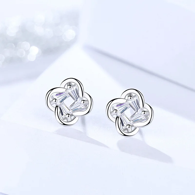 Женские серьги-гвоздики из серебра 925 пробы с фианитом | Украшения и аксессуары