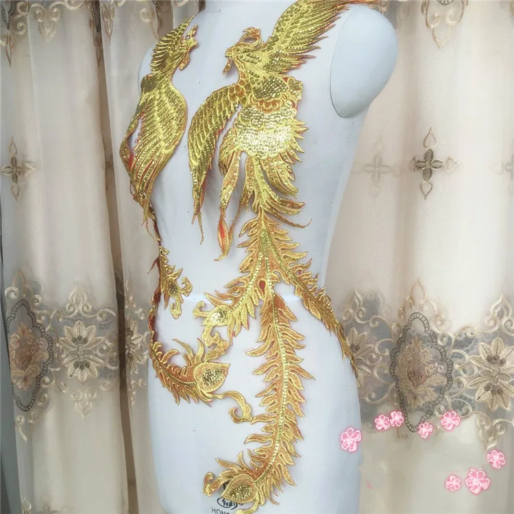 Красный органзы золотой нитью Феникс Перо хвоста вышивка ткань с кружевной