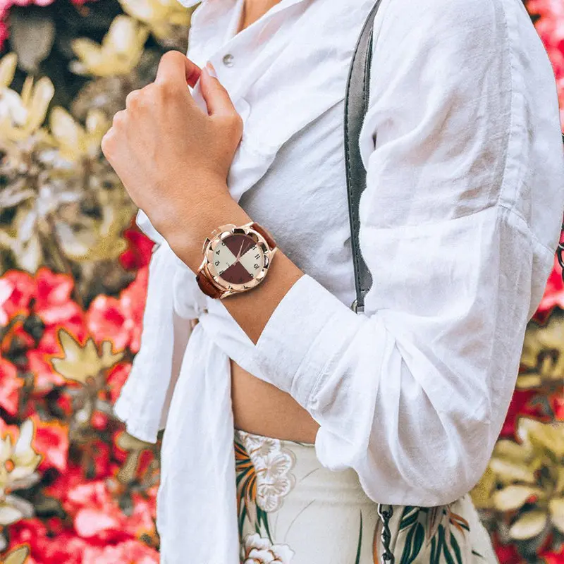 

Часы наручные женские кварцевые в клетку, модные повседневные Простые Дизайнерские, с кожаным ремешком, с цветочным циферблатом