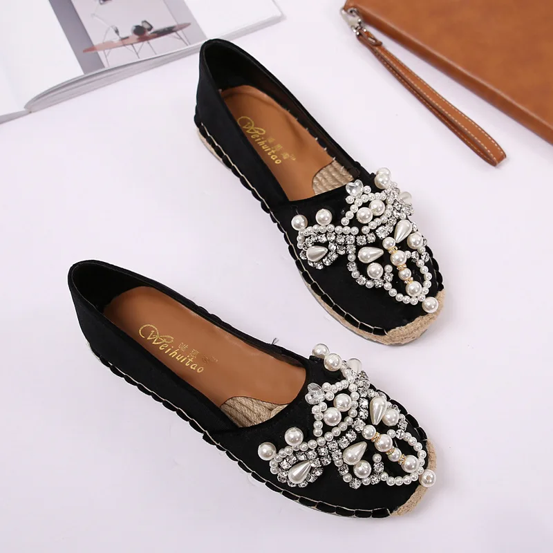 Бархатная женская обувь на плоской подошве со стразами и жемчугом повседневная в
