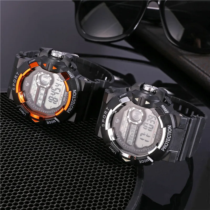 Часы наручные Детские кварцевые Светодиодные цифровые спортивные